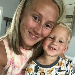 Meet your Posher, Holly